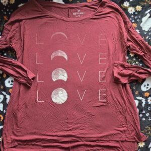 American Eagle Outfitters Maroon Love Graphic Long Sleeve Tee